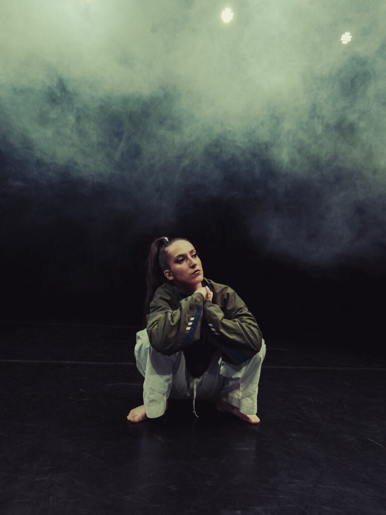 Copy of EmeseCuhorka_MyHighIsDance_GergelyOfner_SubLabPro_03032025_rehearsal_MuTheatre_web-14